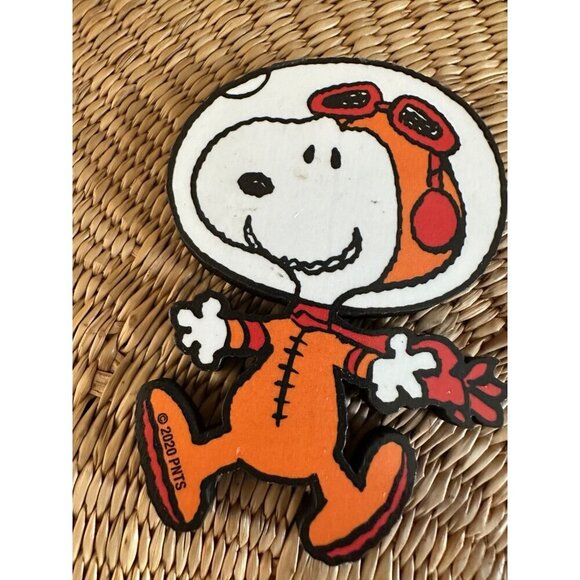 2020 astronaut Snoopy from the Peanuts magnet - Picture 3 of 6